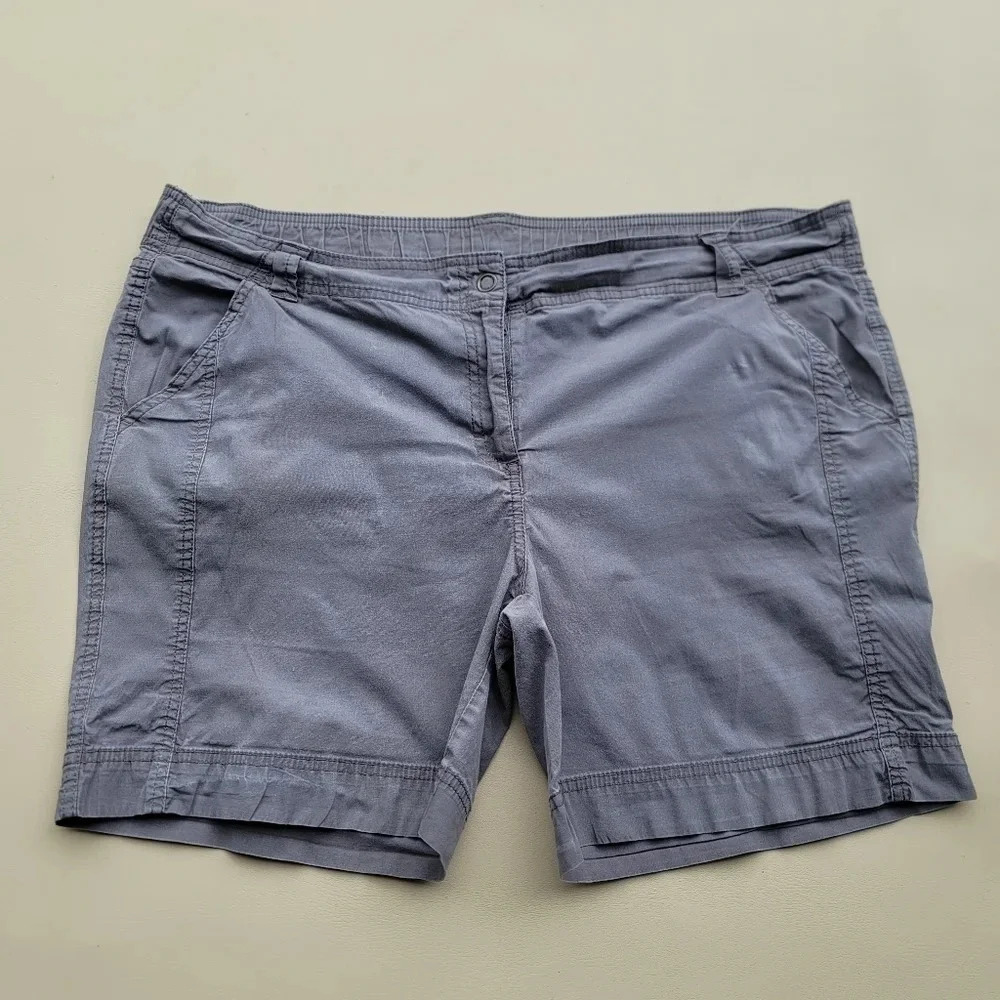 Bay Studio Shorts Women’s Gray Bermuda Flat Front Cotton Snap Sz XL